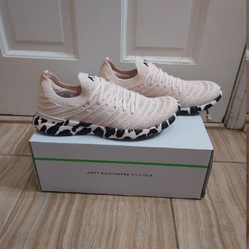 APL TechLoom Wave Creme Black Leopard Sneaker